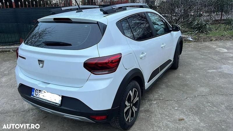 Second-hand Dacia Sandero Expression 90 CP (66 kW) 2021 Culoarealb Monovolum