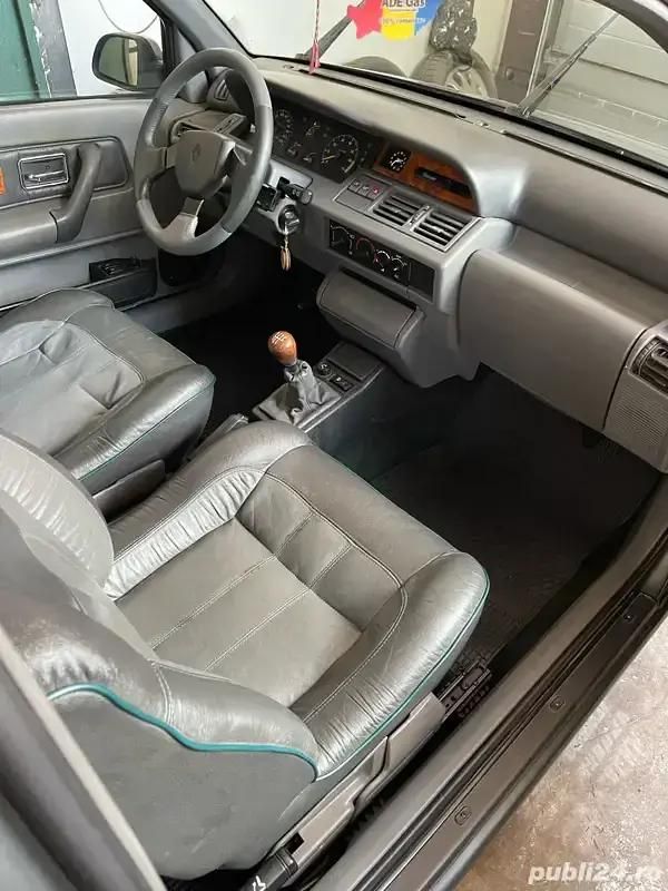 Second-hand Renault Clio 90 CP (66 kW) 1992 Hatchback