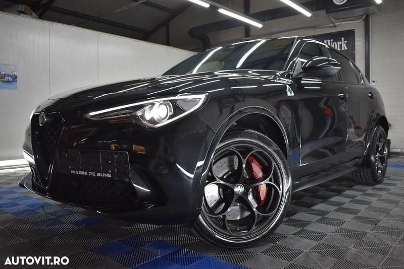 Second-hand Alfa Romeo Stelvio Quadrifoglio 510 CP (375 kW) 2021 Culoarenegru SUV
