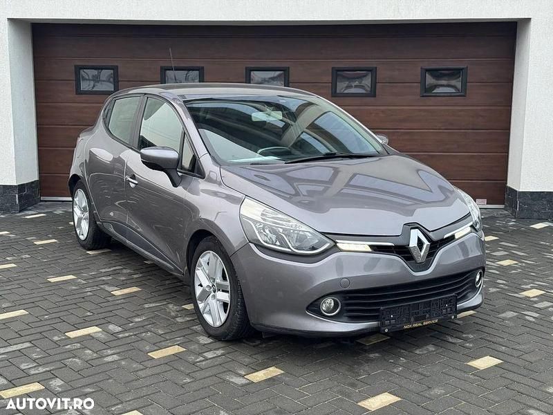 Second-hand Renault Clio IV Life 90 CP (66 kW) 2014 Culoaregri Hatchback