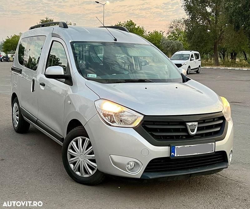 Culoareargint Utilizat 2015 Dacia Dokker Monovolum | 4.750 EUR (Preț OK) - Imagine 1/4