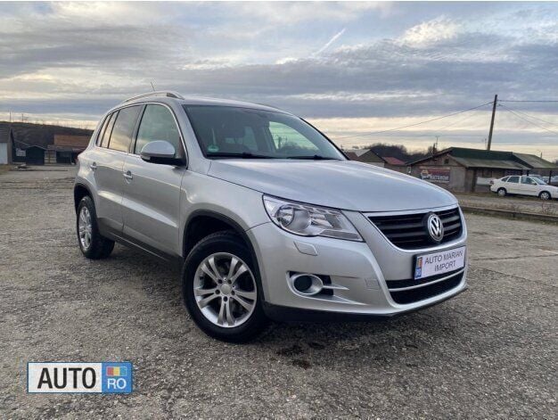 Argintiu Utilizat 2009 VW Tiguan SUV | 7.890 EUR (Preț OK) - Imagine 1/4