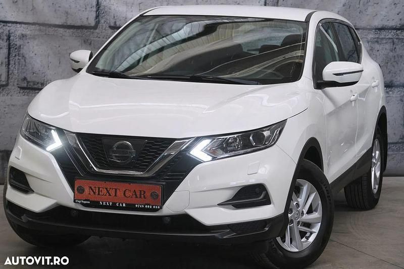 Second-hand Nissan Qashqai N-Connecta 115 CP (84 kW) 2019 Culoarealb SUV