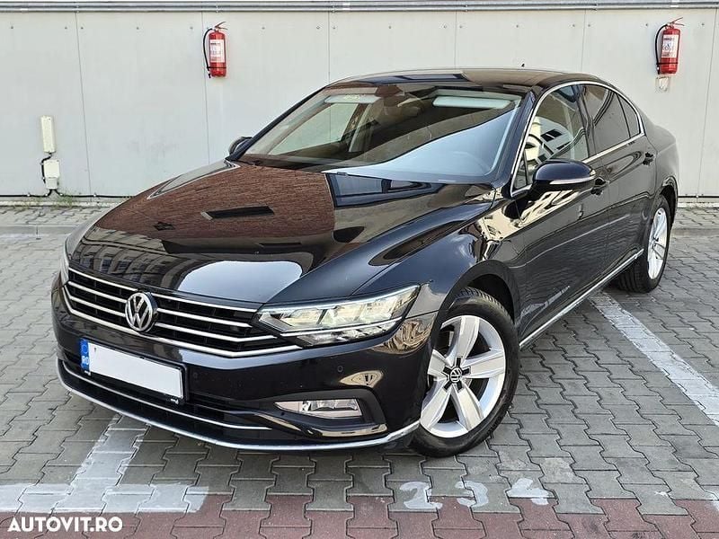 Negru Utilizat 2020 VW Passat Highline Berlinǎ | 19.380 EUR (Preț OK) - Imagine 1/4