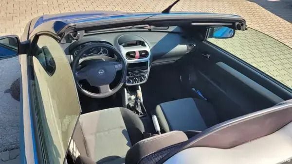 Second-hand Opel Tigra 90 CP (66 kW) 2004 Cabrio