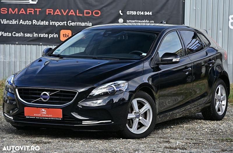 Culoarenegru Utilizat 2014 Volvo V40 Standard Break | 9.100 EUR (Preț OK) - Imagine 1/4