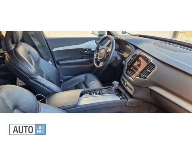 Second-hand Volvo XC90 Inscription 235 CP (172 kW) 2017 Argintiu SUV