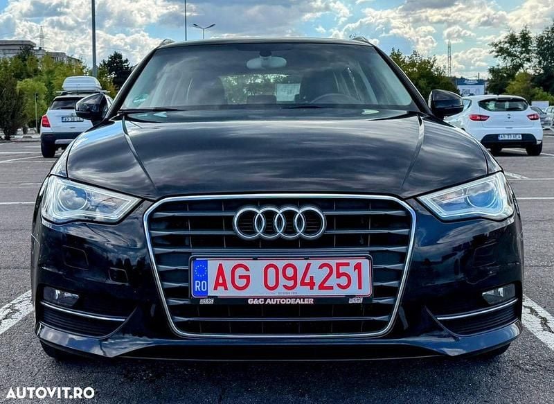 Culoarenegru Utilizat 2015 Audi A3 Ambition Hatchback | 12.250 EUR (Preț OK) - Imagine 1/4