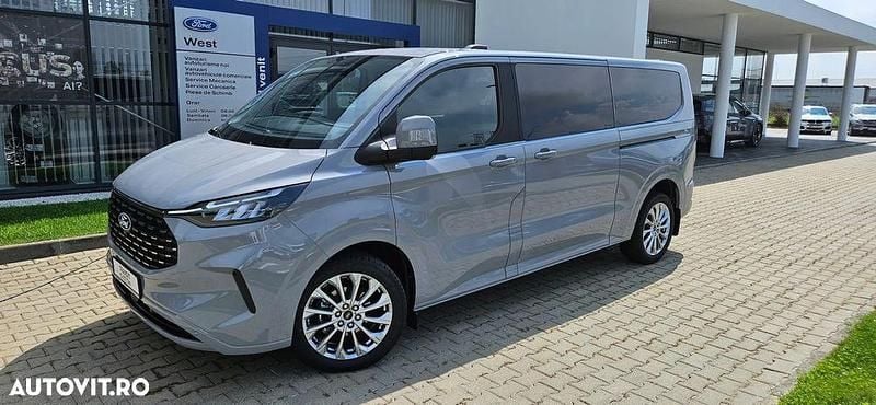 Gri Nouă 2025 Ford Tourneo Custom Titanium X Van | 60.142 EUR (Scump) - Imagine 1/4