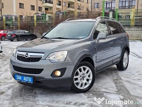 Gri Utilizat 2011 Opel Antara SUV | 5.990 EUR (Puțin scump) - Imagine 1/4
