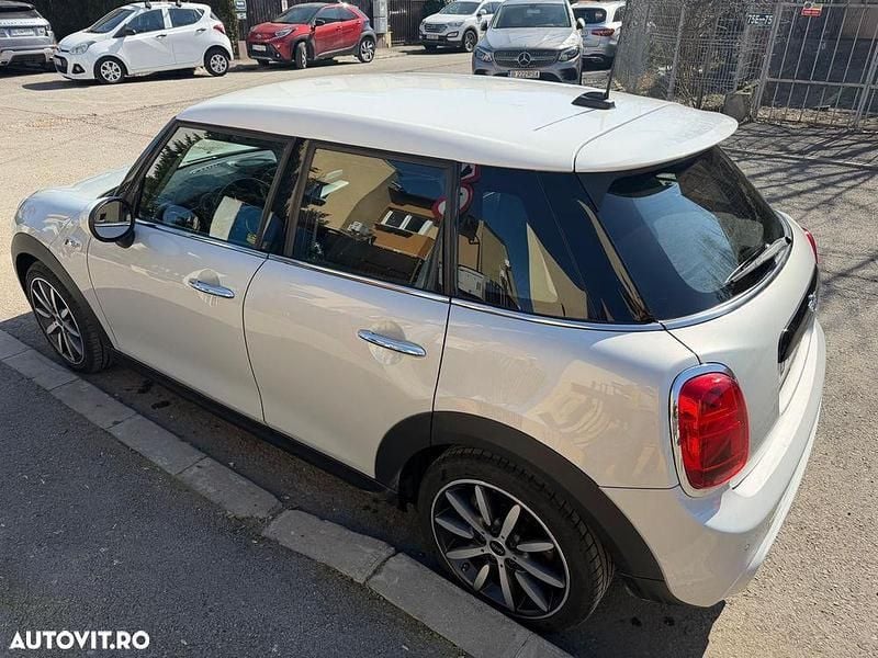 Second-hand Mini Cooper S Chili 192 CP (141 kW) 2018 Culoareargint Hatchback