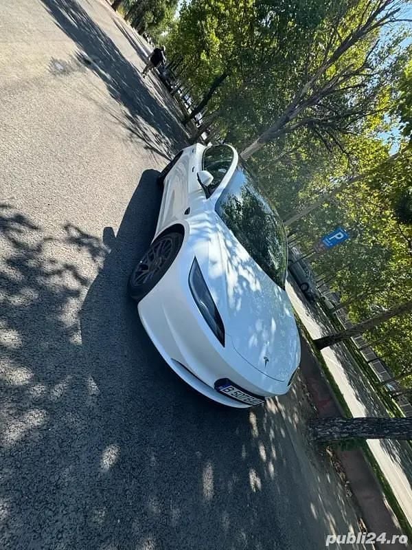 Utilizat 2024 Tesla Model 3 Berlinǎ | 36.500 EUR (Puțin scump) - Imagine 1/4