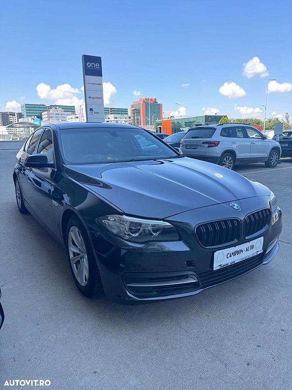 Gri Utilizat 2013 BMW 518 Luxury Line Berlinǎ | 7.499 EUR - Imagine 1/4