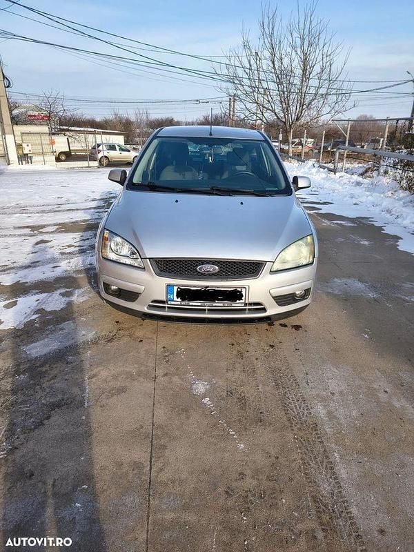 Culoaregri Utilizat 2006 Ford Focus Trend Hatchback | 8.000 EUR - Imagine 1/4