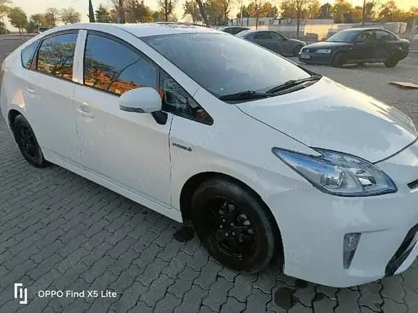 Second-hand Toyota Prius 136 CP (100 kW) 2015 Hatchback