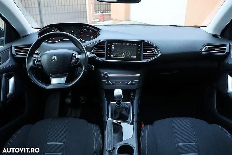 Second-hand Peugeot 308 Style 120 CP (88 kW) 2015 Culoaremaro Break