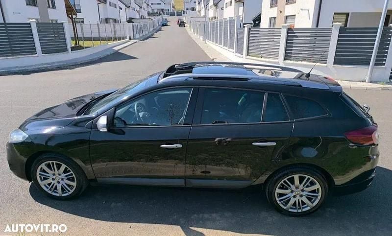 Culoarenegru Utilizat 2010 Renault Mégane GrandTour Break | 4.350 EUR (Puțin scump) - Imagine 1/4