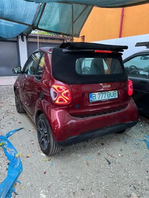 Second-hand Smart ForTwo Electric Drive 60 kW (82 CP) 2022 Rosu Cabrio
