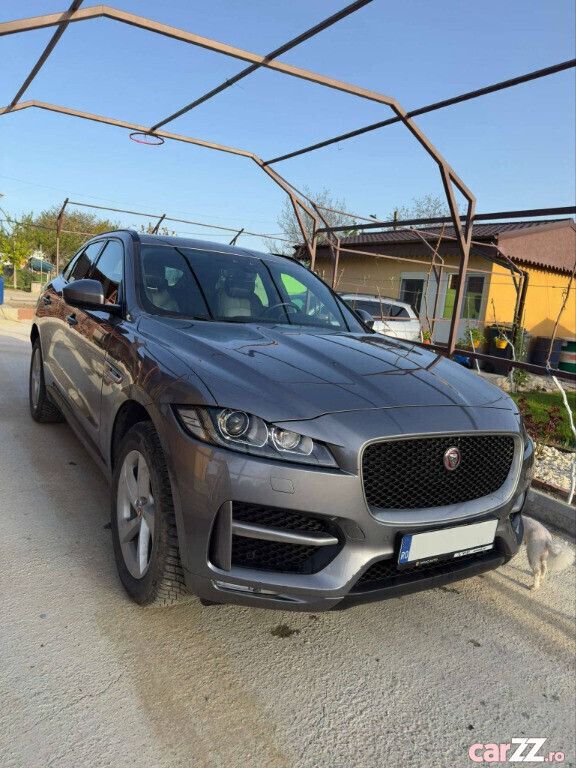 Gri Utilizat 2020 Jaguar F-Pace R-Sport SUV | 28.000 EUR (Scump) - Imagine 1/4