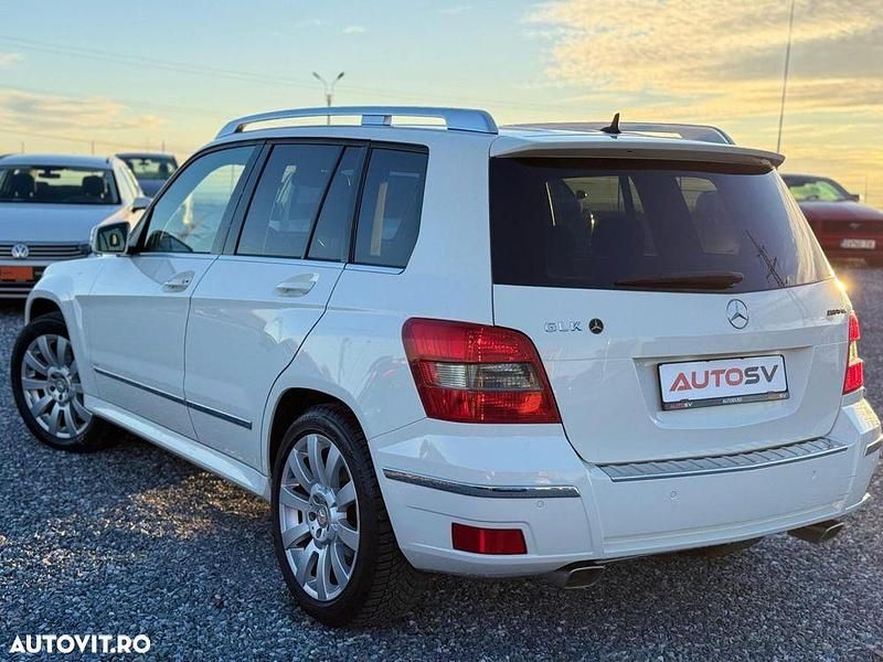 Second-hand Mercedes GLK220 Sport Edition 170 CP (125 kW) 2011 Culoarealb SUV