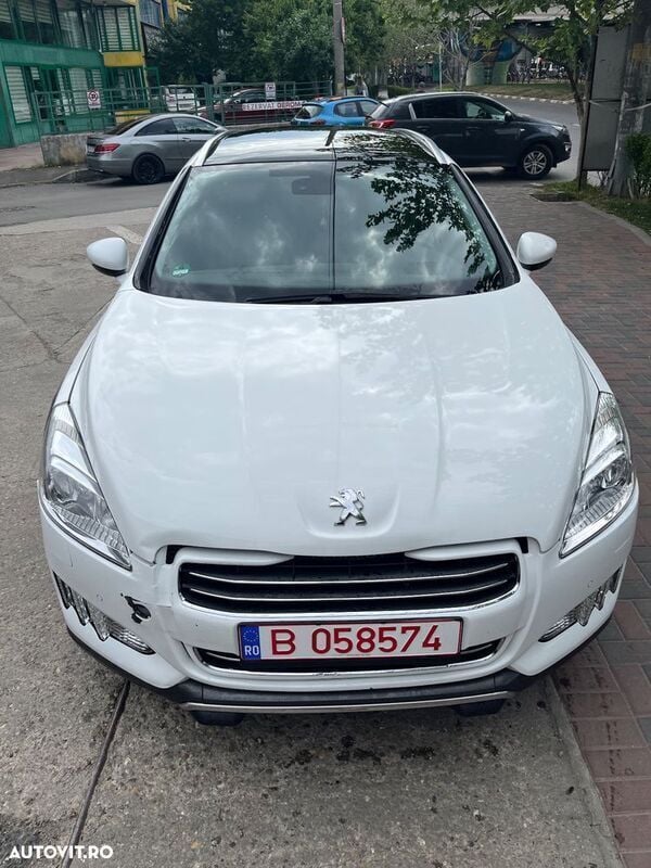 Alb Utilizat 2013 Peugeot 508 RXH Break | 5.000 EUR (Super Preț) - Imagine 1/4