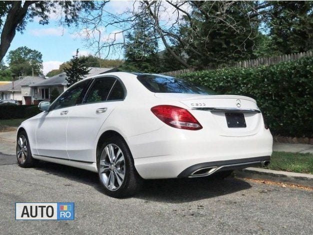 Second-hand Mercedes C320 265 CP (194 kW) 2016 Alb Berlinǎ