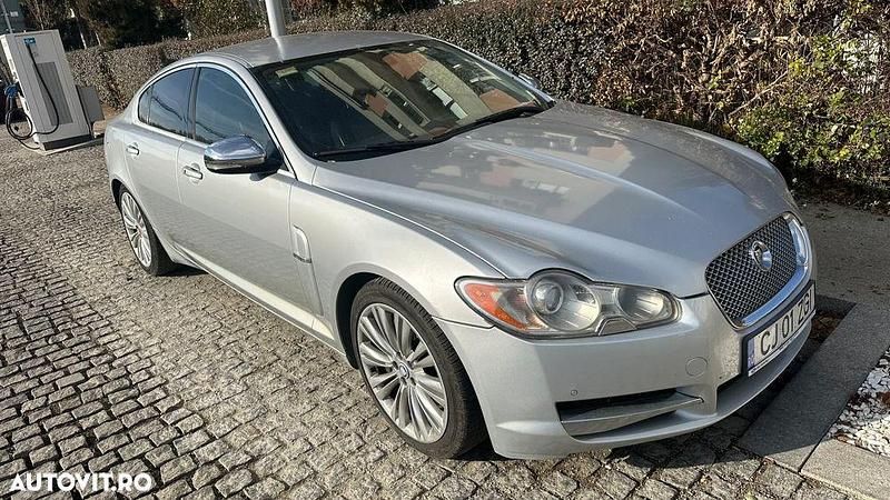Second-hand Jaguar XF Premium Luxury 275 CP (202 kW) 2010 Culoaregri Berlinǎ