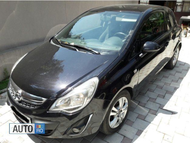 Second-hand Opel Corsa 95 CP (69 kW) 2011 Negru Coupe