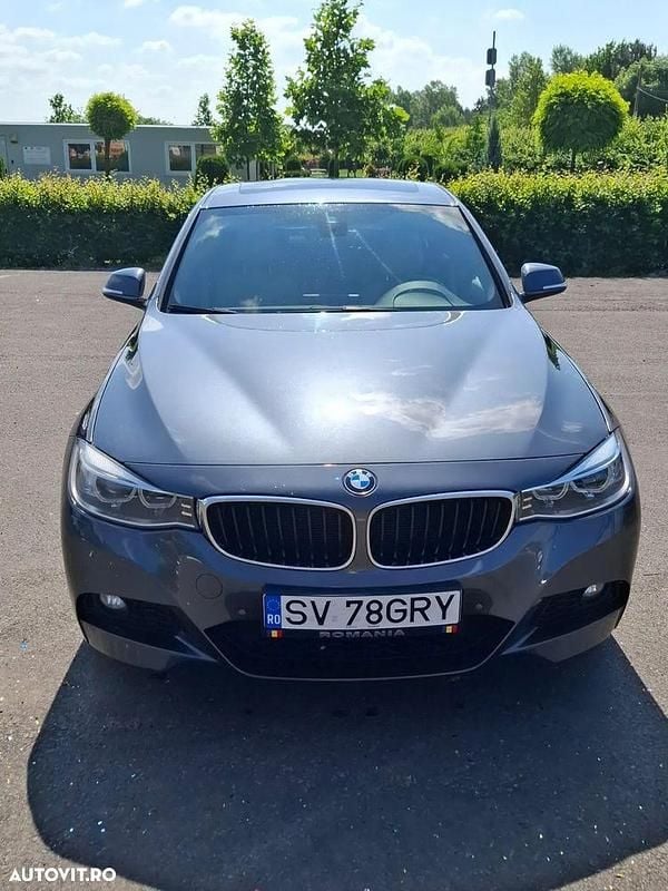 Second-hand BMW 330 Sport Line 258 CP (189 kW) 2016 Culoaregri Hatchback