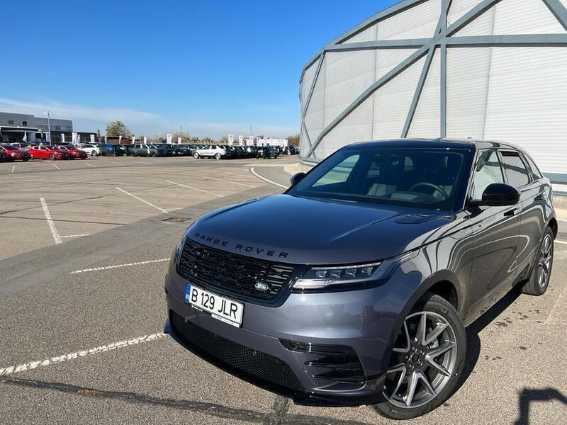 Second-hand Land Rover Range Rover Velar 300 CP (220 kW) 2023 Varesine blue SUV