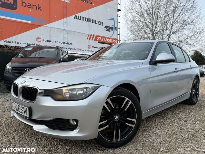 Argint Utilizat 2014 BMW 318 Performance Berlinǎ | 7.950 EUR (Super Preț) - Imagine 1/4