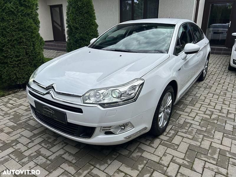 Second-hand Citroën C5 Exclusive 156 CP (114 kW) 2015 Culoarealb Hatchback