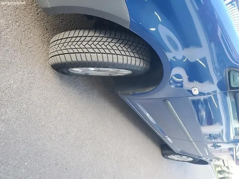 Second-hand VW Caddy Life 102 CP (75 kW) 2006 Albastru Monovolum