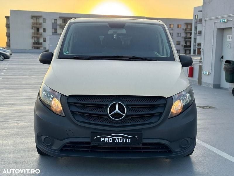 Culoaregalbeuriu Utilizat 2016 Mercedes Vito Van | 12.200 EUR (Super Preț) - Imagine 1/4