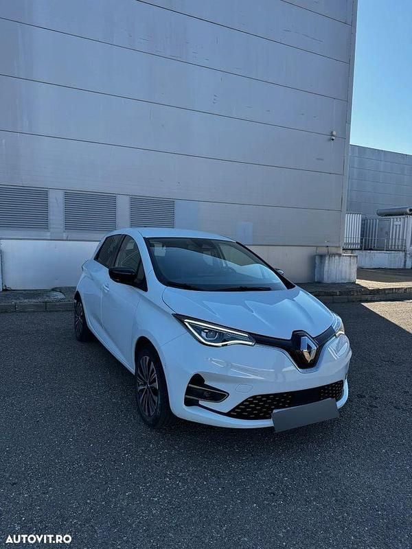 Culoarealb Utilizat 2022 Renault Zoe Iconic Hatchback | 16.900 EUR (Preț bun) - Imagine 1/4