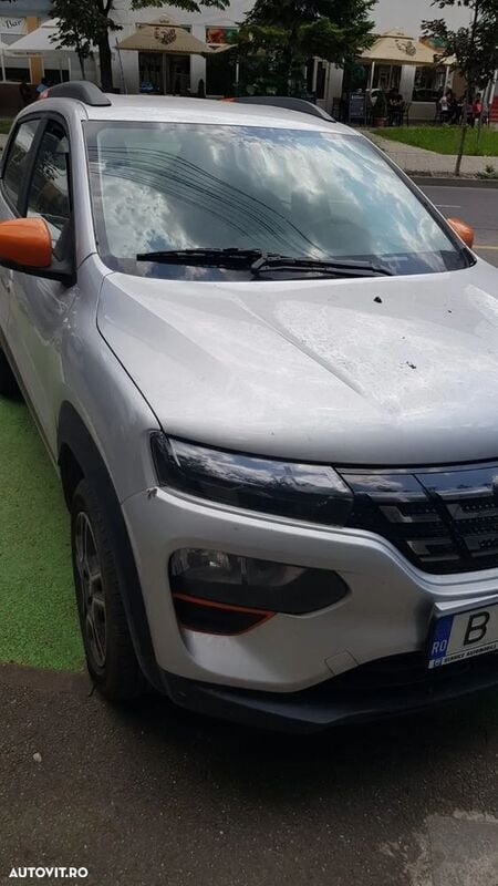 Alb Utilizat 2022 Dacia Spring Comfort Plus Hatchback | 8.500 EUR (Preț bun) - Imagine 1/4