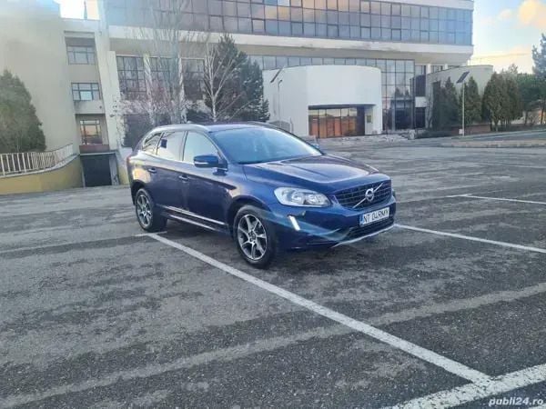 Albastru Utilizat 2016 Volvo XC60 SUV | 14.500 EUR (Preț bun) - Imagine 1/4