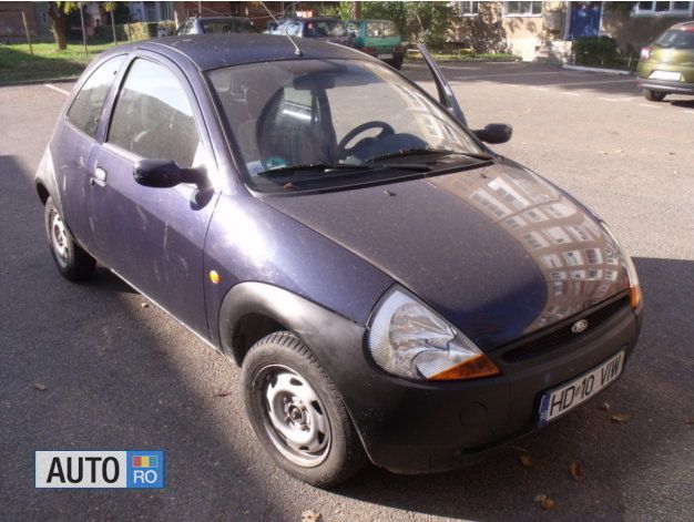 Second-hand Ford Ka 60 CP (44 kW) 2002 Albastru Hatchback