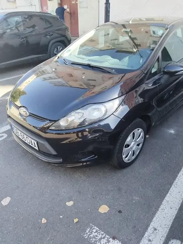 Utilizat 2010 Ford Fiesta Hatchback | 2.900 EUR (Preț OK) - Imagine 1/4