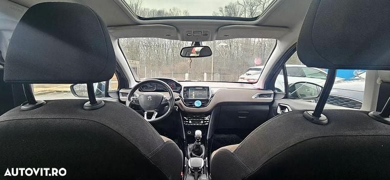 Second-hand Peugeot 2008 115 CP (84 kW) 2014 Culoaremaro SUV