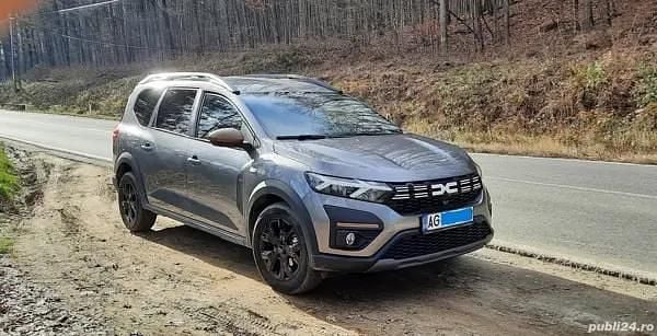 Utilizat 2025 Dacia Jogger Extreme Monovolum | 19.600 EUR (Preț OK) - Imagine 1/4