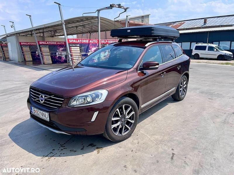 Maro Utilizat 2016 Volvo XC60 Summum SUV | 15.900 EUR (Preț bun) - Imagine 1/4