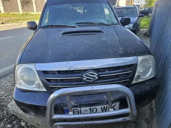 Utilizat 2004 Suzuki Vitara SUV | 1.500 EUR - Imagine 1/4