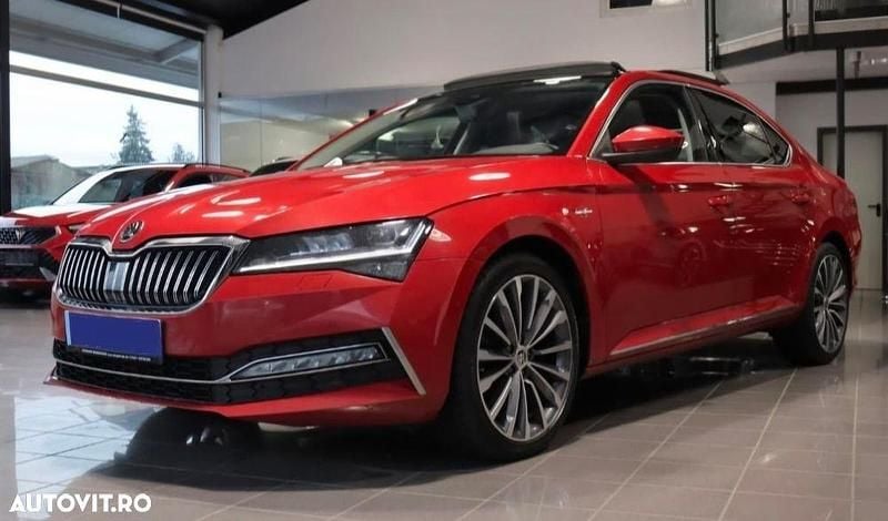 Culoarerosu Second-hand 2023 Skoda Superb Premium Edition Berlinǎ | 25.900 EUR (Puțin scump) - Imagine 1/4