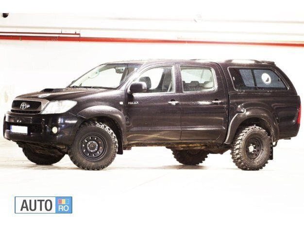 Second-hand Toyota HiLux 144 CP (105 kW) 2010 Negru Pickup