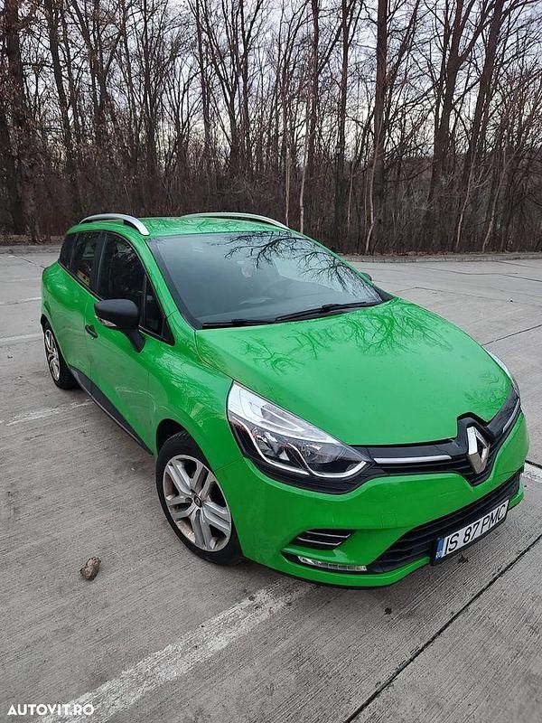 Second-hand Renault Clio GrandTour LIMITED 90 CP (66 kW) 2018 Culoareverde Break