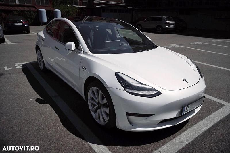 Culoarealb Utilizat 2019 Tesla Model 3 Standard Range Plus Berlinǎ | 18.000 EUR (Super Preț) - Imagine 1/4
