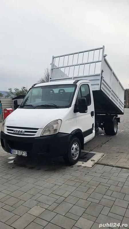 Utilizat 2007 Iveco Daily | 11.000 EUR - Imagine 1/4