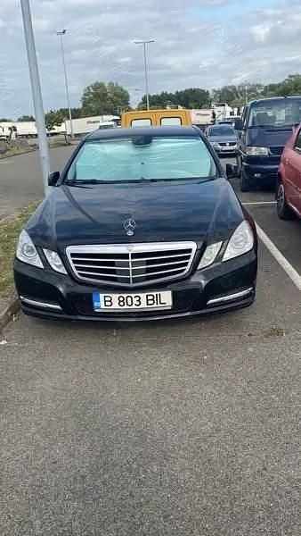 Second-hand Mercedes E220 170 CP (125 kW) 2012 Negru Berlinǎ