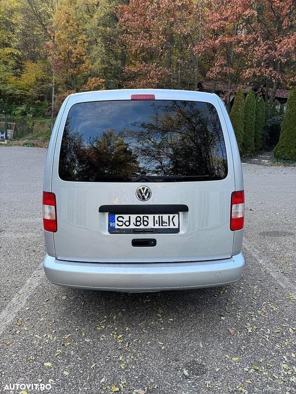 Second-hand VW Caddy Maxi Team 140 CP (102 kW) 2010 Culoareargint Monovolum